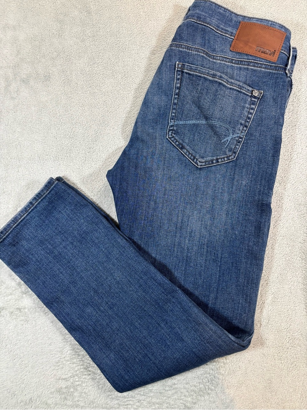 Mavi Jeans Jake Slim Leg Medium Wash Denim Jeans - No Size Tag (Measures ~31x29)